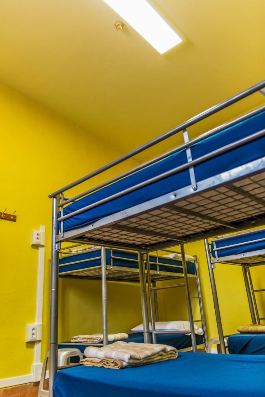 Santa Monaca Hostal *