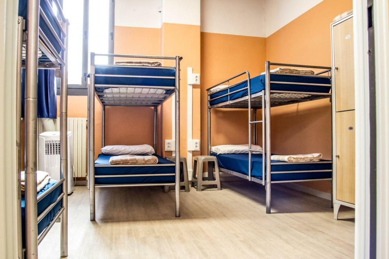 Hostal Santa Monaca *