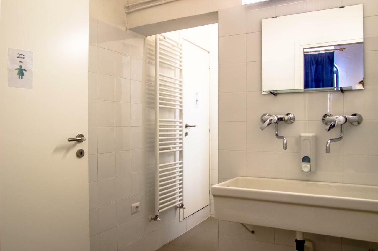 Santa Monaca Hostal
