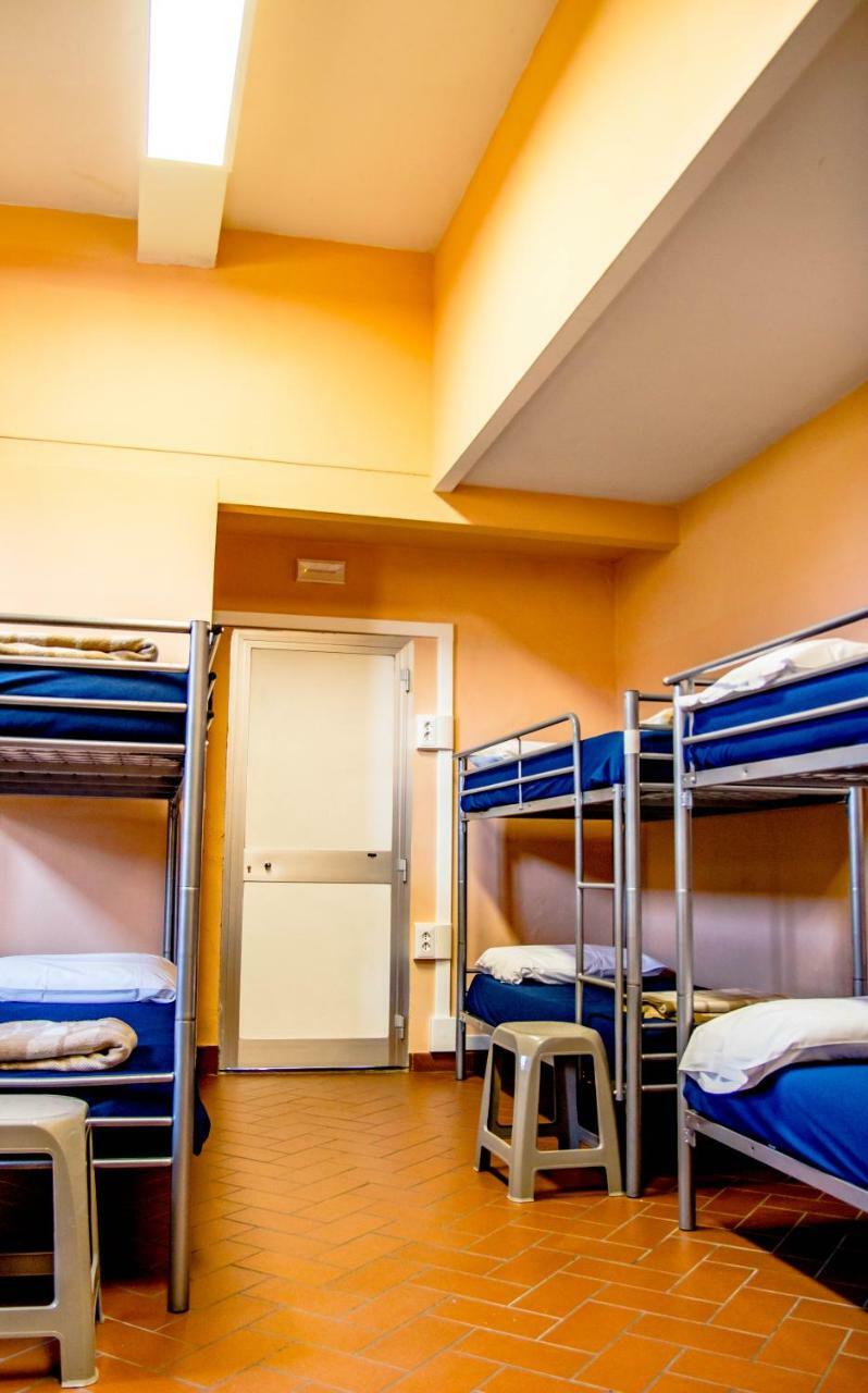 Santa Monaca Hostal