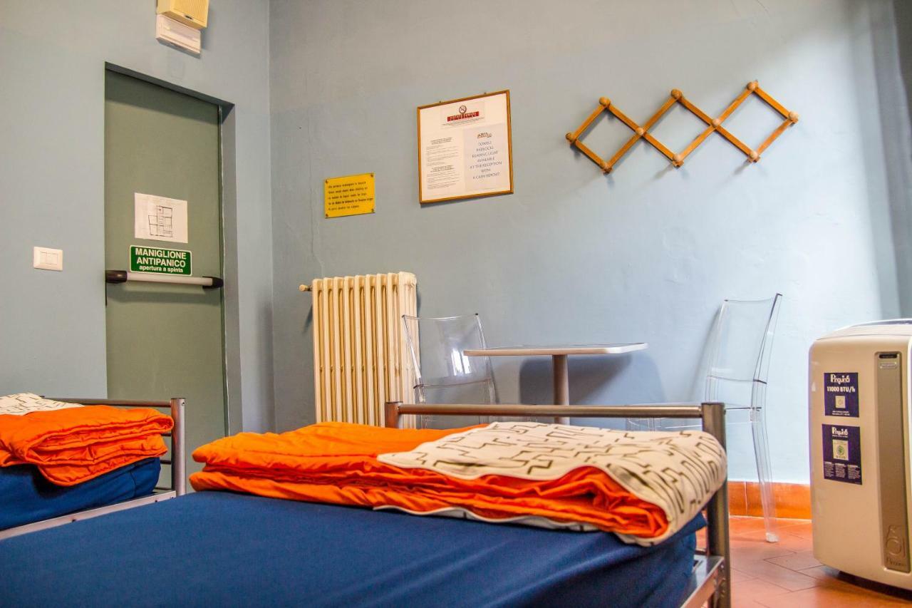 Santa Monaca Hostal Florencia